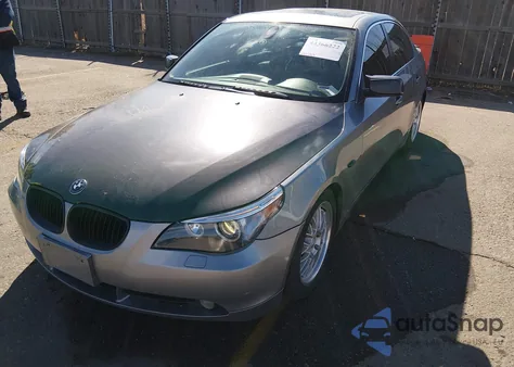 2006 BMW 530Xi z USA, uszkodzony, nr VIN WBANF73526CG69060